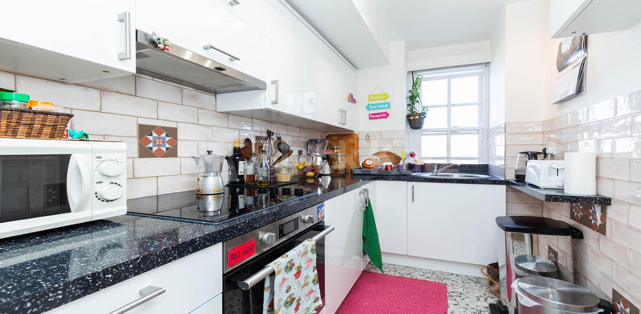 			INC HEATING AND HOT WATER!, 1 Bedroom, 1 bath, 1 reception Flat			 Eton College Road, CHALK FARM/BELSIZE PARK